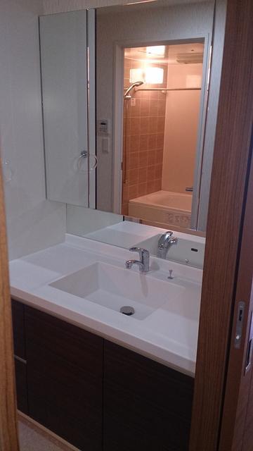 洗面設備　【洗面化粧台】※現ご入居者様ご入居前の写真です（現況優先）