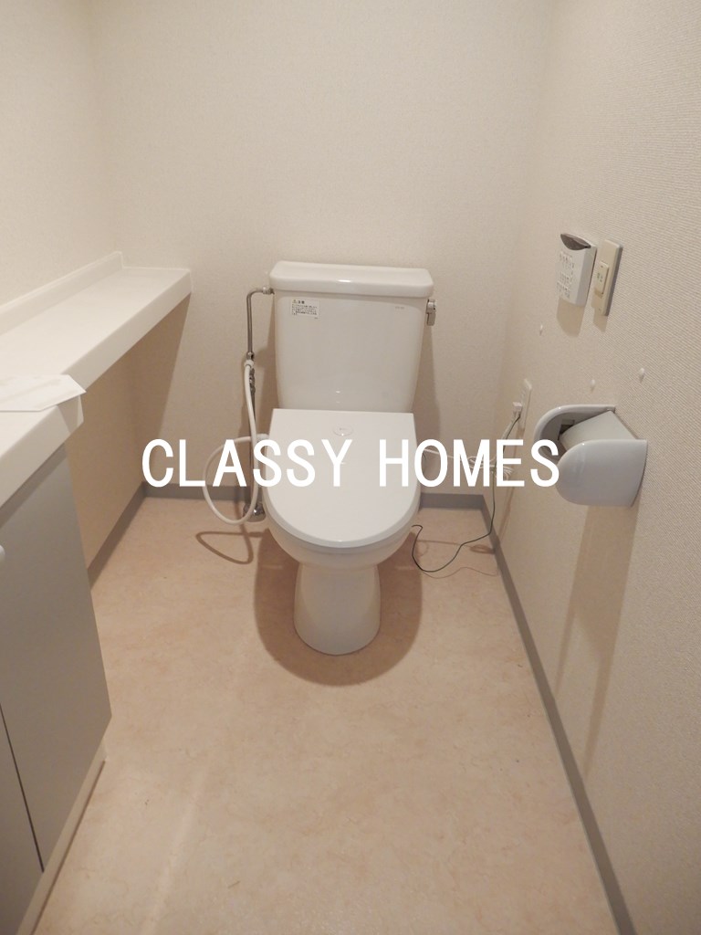 トイレ　2004年竣工アクティ汐留：トイレ