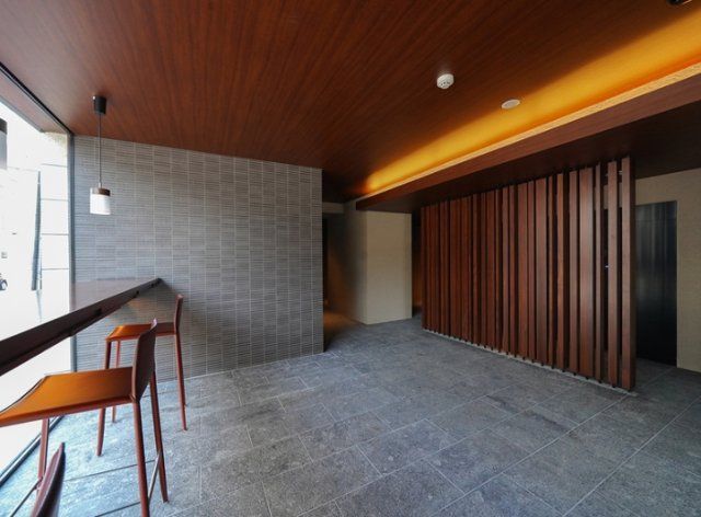 エントランス　☆ゆとりのあるエントランスです☆