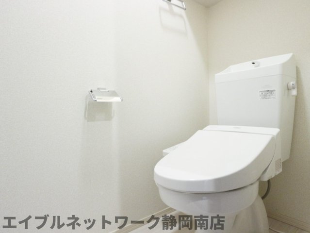 トイレ　イメージ