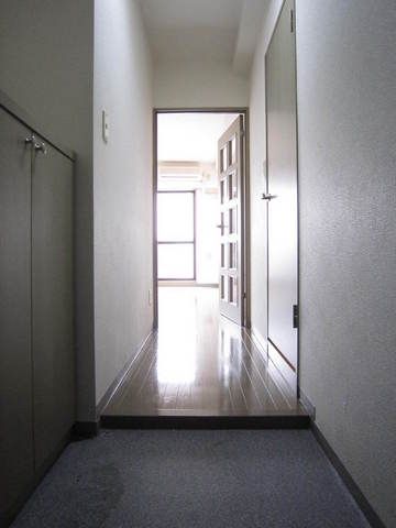 玄関　充分なスペースのある玄関