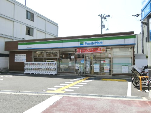 コンビニ　ファミリーマート 吹田豊津町店（コンビニ）まで668m