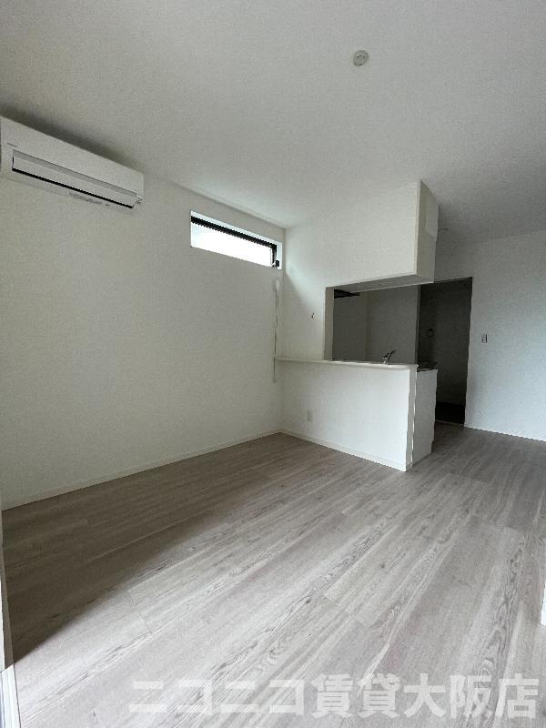 居室・リビング　同タイプイメージ写真のため現況を優先いたします。