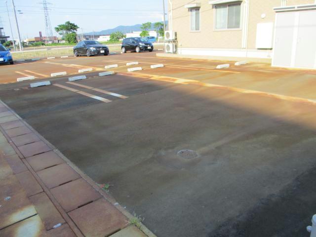 駐車場　駐車場