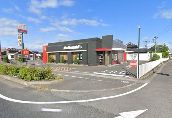飲食店　マクドナルド岡山西バイパス店（飲食店）まで596m