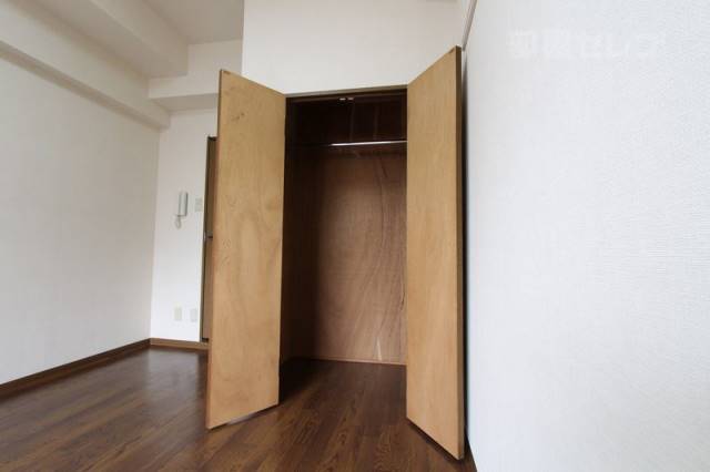 収納　※３０３号室内装写真参照