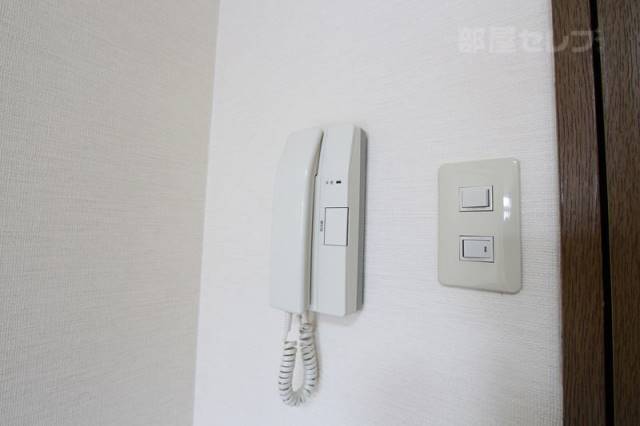 セキュリティ　※３０３号室内装写真参照