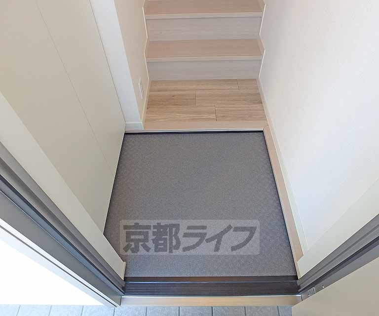 玄関　お洒落な雰囲気の玄関です。