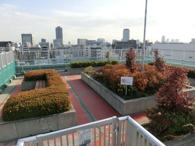 その他共有部分　屋上ドックランあります