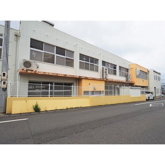 幼稚園・保育園　安岡幼稚園（幼稚園・保育園）まで1223m