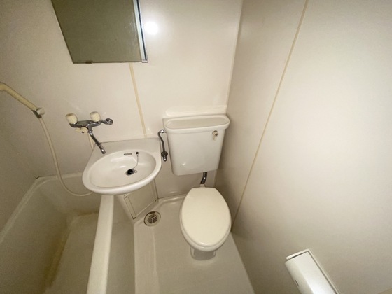 トイレ　※別部屋の写真です