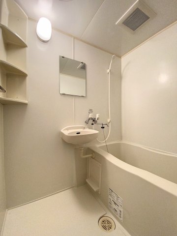 バス・シャワールーム　バスルーム