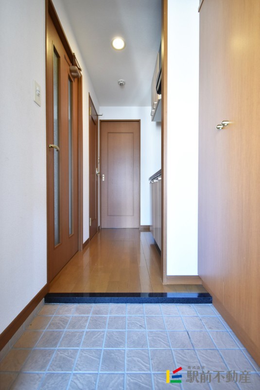 玄関　※同タイプ別部屋