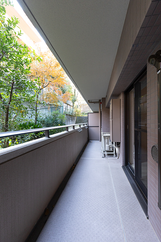 バルコニー　バルコニー