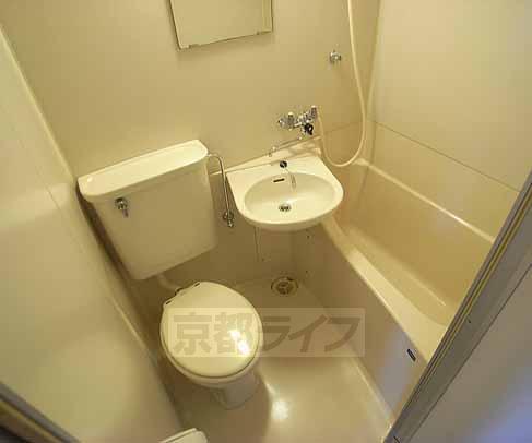 バス・シャワールーム　お掃除も楽々です