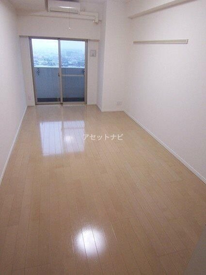 居室・リビング　※別部屋の参考画像です