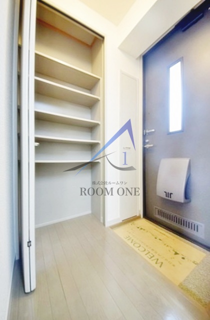 玄関　玄関です。