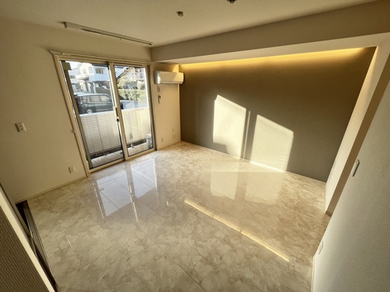 居室・リビング　※別部屋の写真です