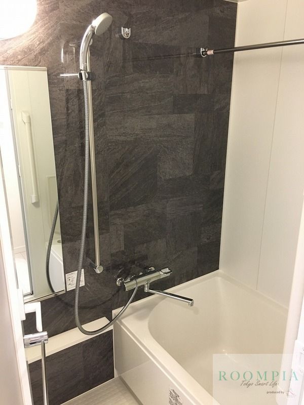 バス・シャワールーム　バス