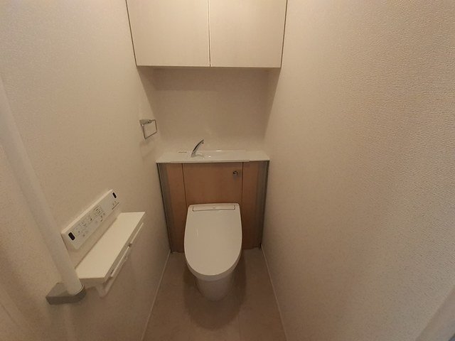 トイレ　シンプルで使いやすいトイレです