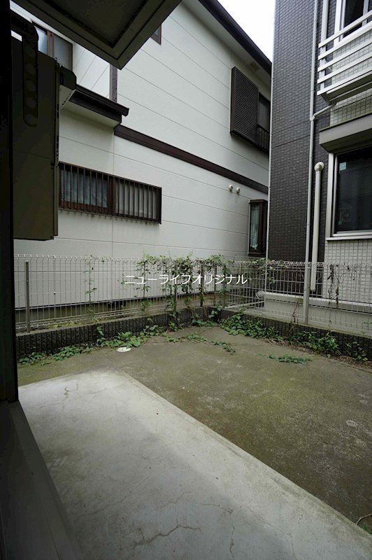 バルコニー　専用庭付き