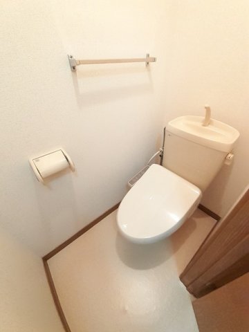 トイレ　シンプルで使いやすいトイレです