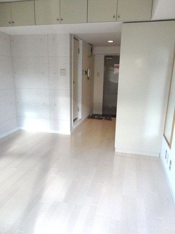 その他部屋・スペース　★天井部分にも収納はあります　※別部屋のお写真です★