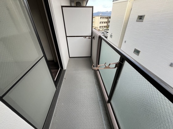 バルコニー　※別部屋の写真です
