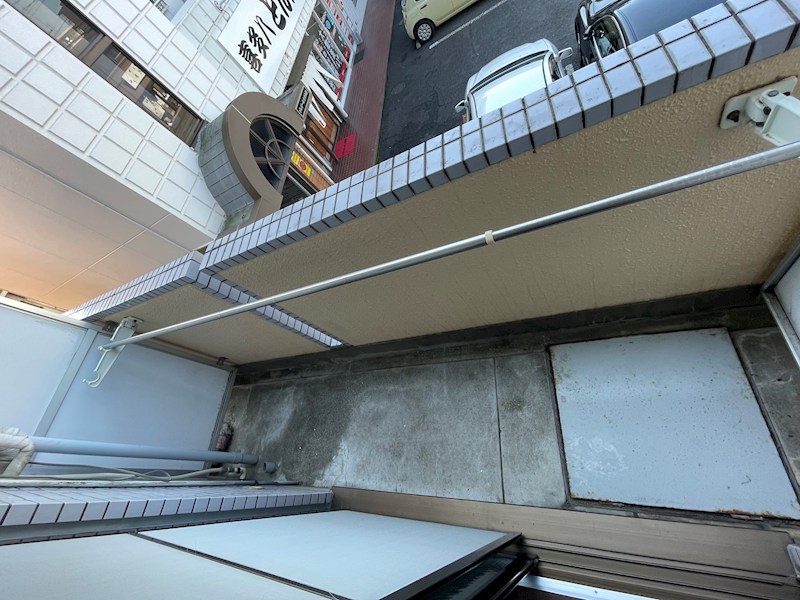 バルコニー　現況優先