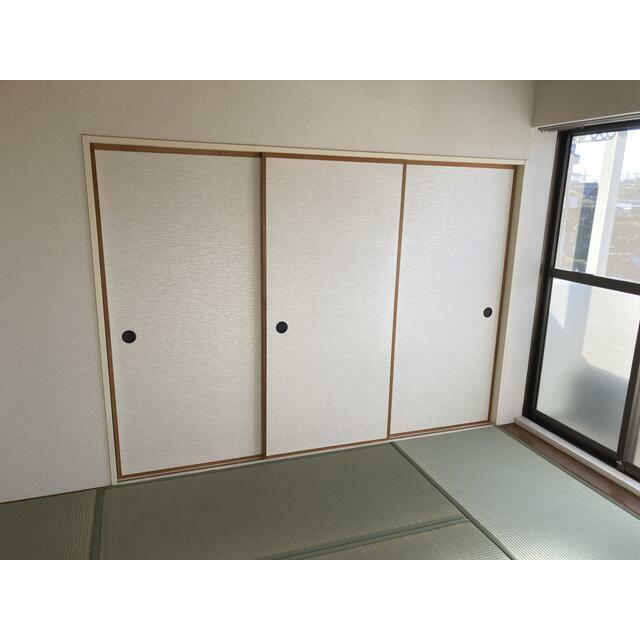 収納　只今修繕中！内見先行受付中！別のお部屋の写真となります。現況