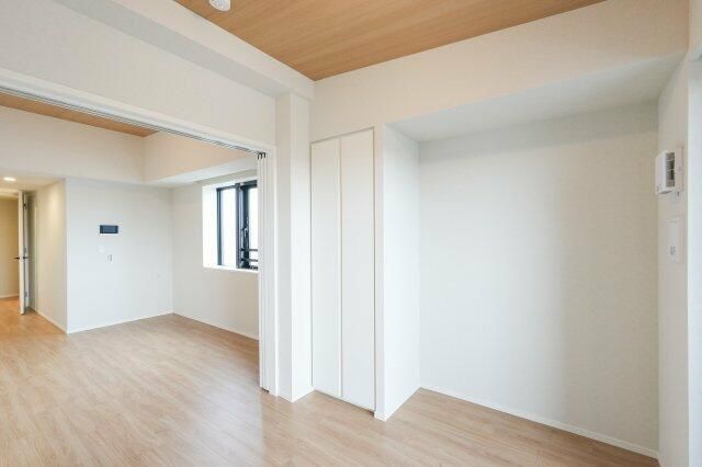 居室・リビング　※別部屋参考写真