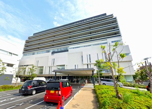 飲食店　カフェ・ド・クリエ慈恵医大葛飾医療センター店（飲食店）まで534m