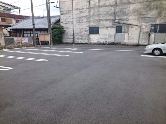 駐車場　駐車場完備です