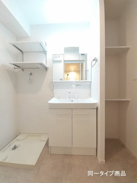 洗面設備　※完成前・同一タイプ参考写真※