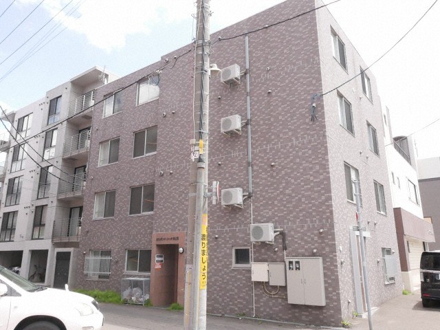 建物外観　★エアコン完備で夏場も安心！★初期費用軽減可能！