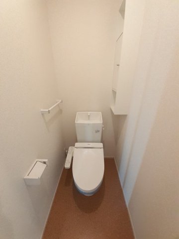 トイレ　シンプルで使いやすいトイレです