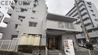 建物外観　防犯カメラ、TVモニター付きインターホンで安心♪