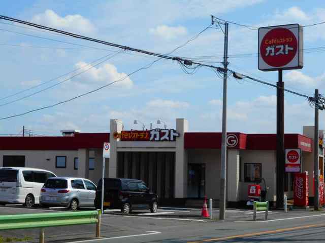 飲食店　ガスト（飲食店）まで100m