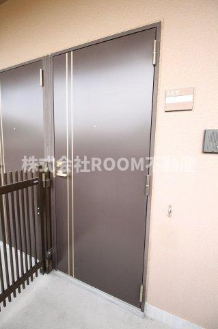 玄関　落ち着いた玄関です
