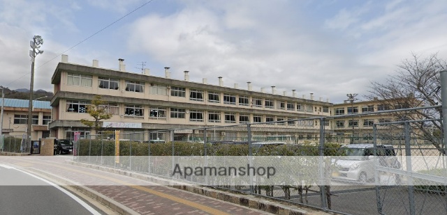 小学校　三入小学校（小学校）まで3417m