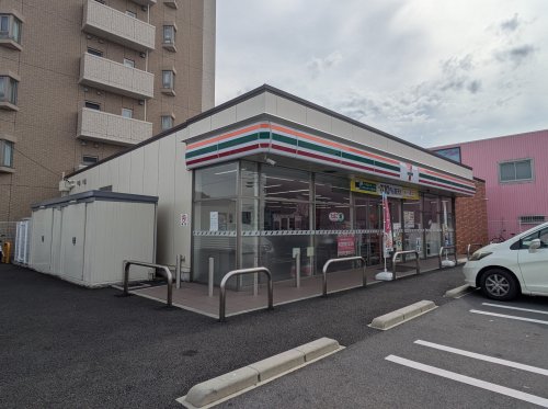 コンビニ　セブンイレブン市橋店（コンビニ）まで547m