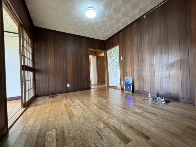 居室・リビング　たくさん部屋があって、自由に使えます。