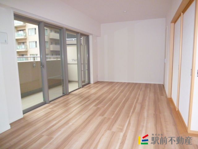 居室・リビング　別部屋