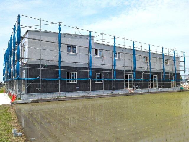 建物外観　建築中