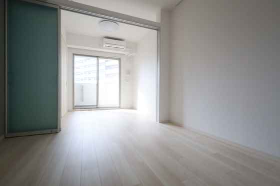 居室・リビング　※別部屋の写真です