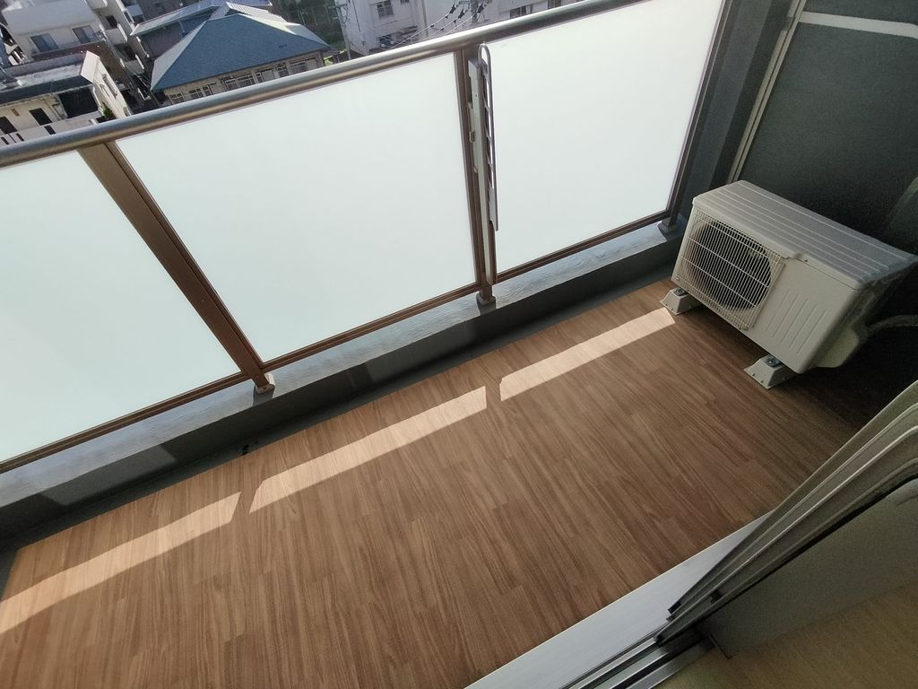 バルコニー　バルコニー