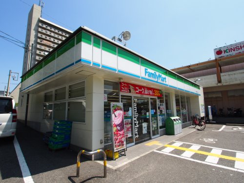 コンビニ　ファミリーマート泉北晴美台三丁店（コンビニ）まで1172m