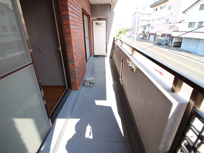 バルコニー　別部屋の写真です。