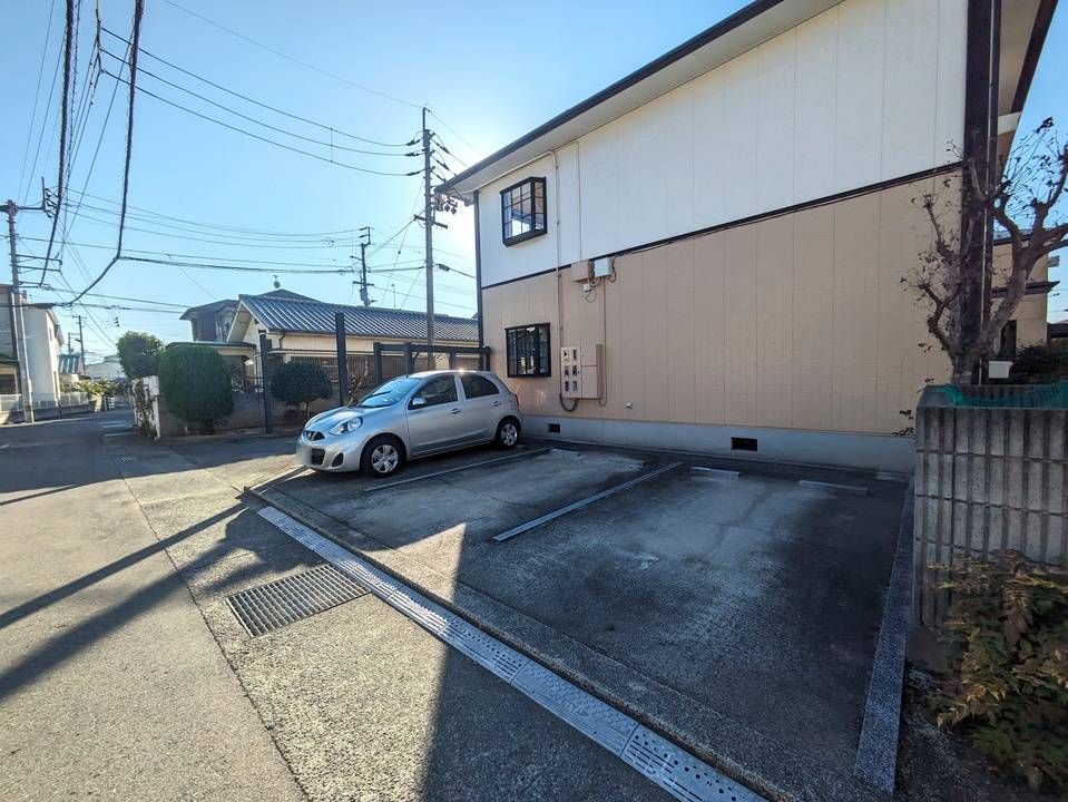 駐車場　駐車場