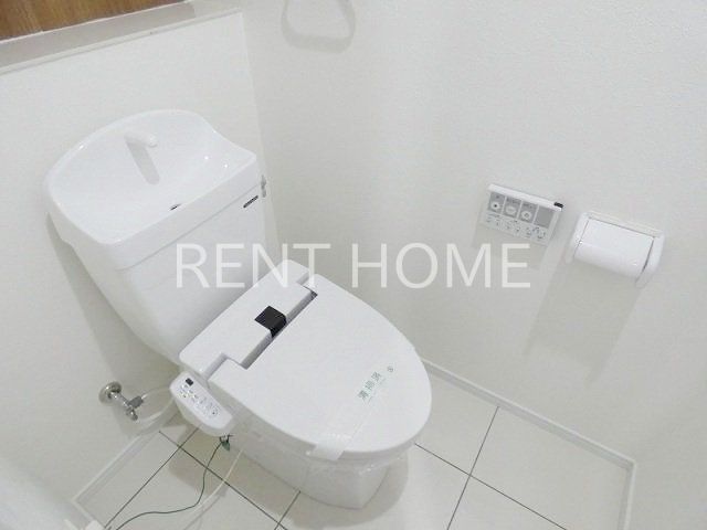 トイレ　ウォシュレット付きトイレです。